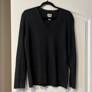 V neck sweater